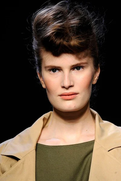 Look 34